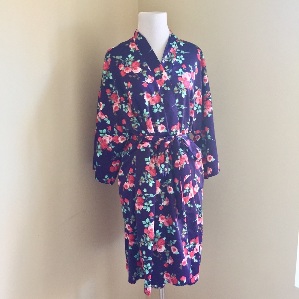 Apt. 9 Floral Robe NWOT
